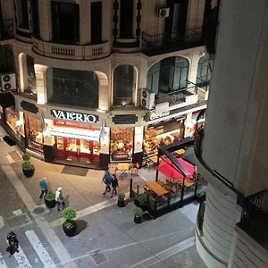 Aparttommy